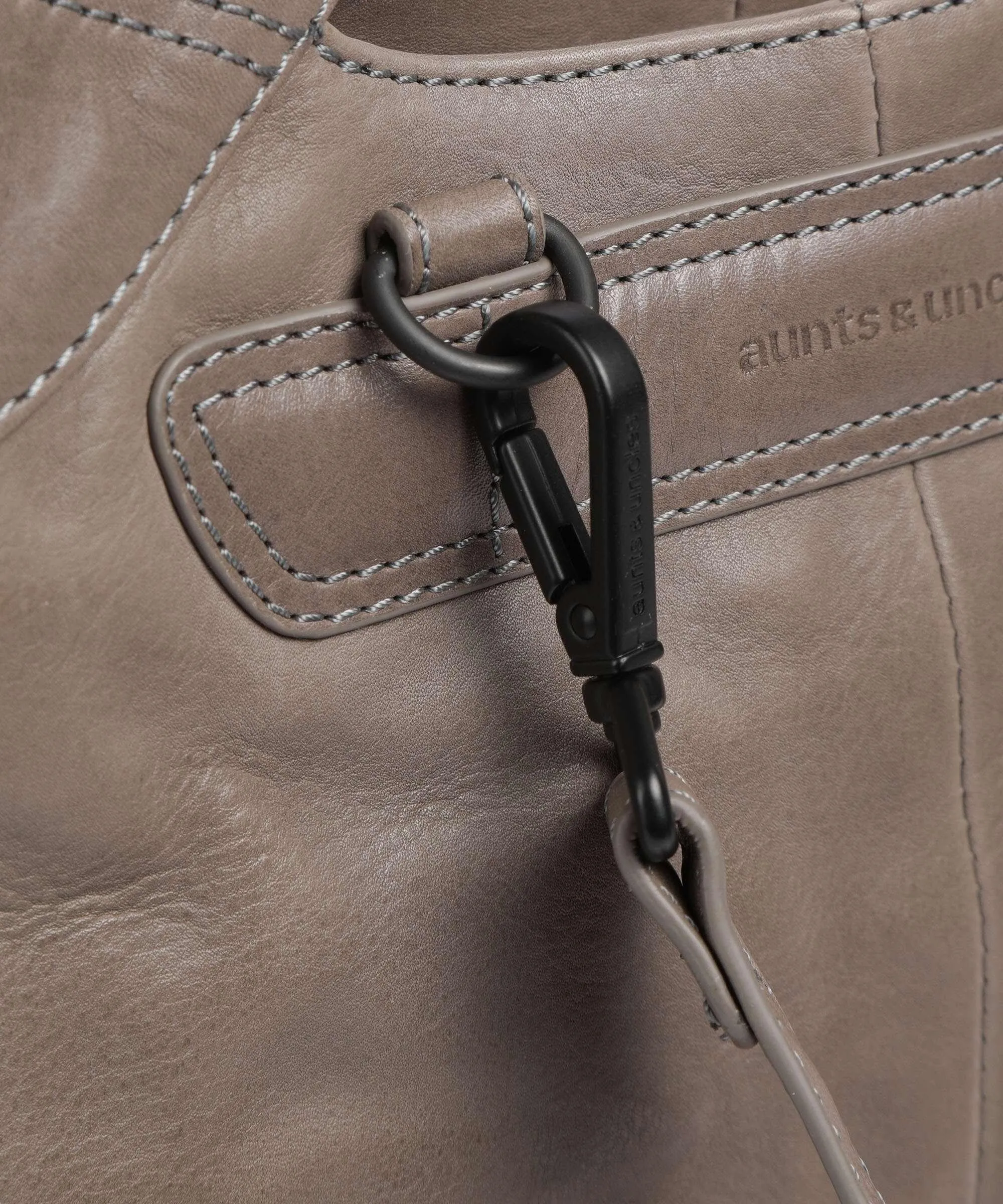  Aunts & Uncles Grandma's Luxury Club Mrs. Peach Crumble Borsa a zainetto pelle di vacchetta finemente grana taupe  