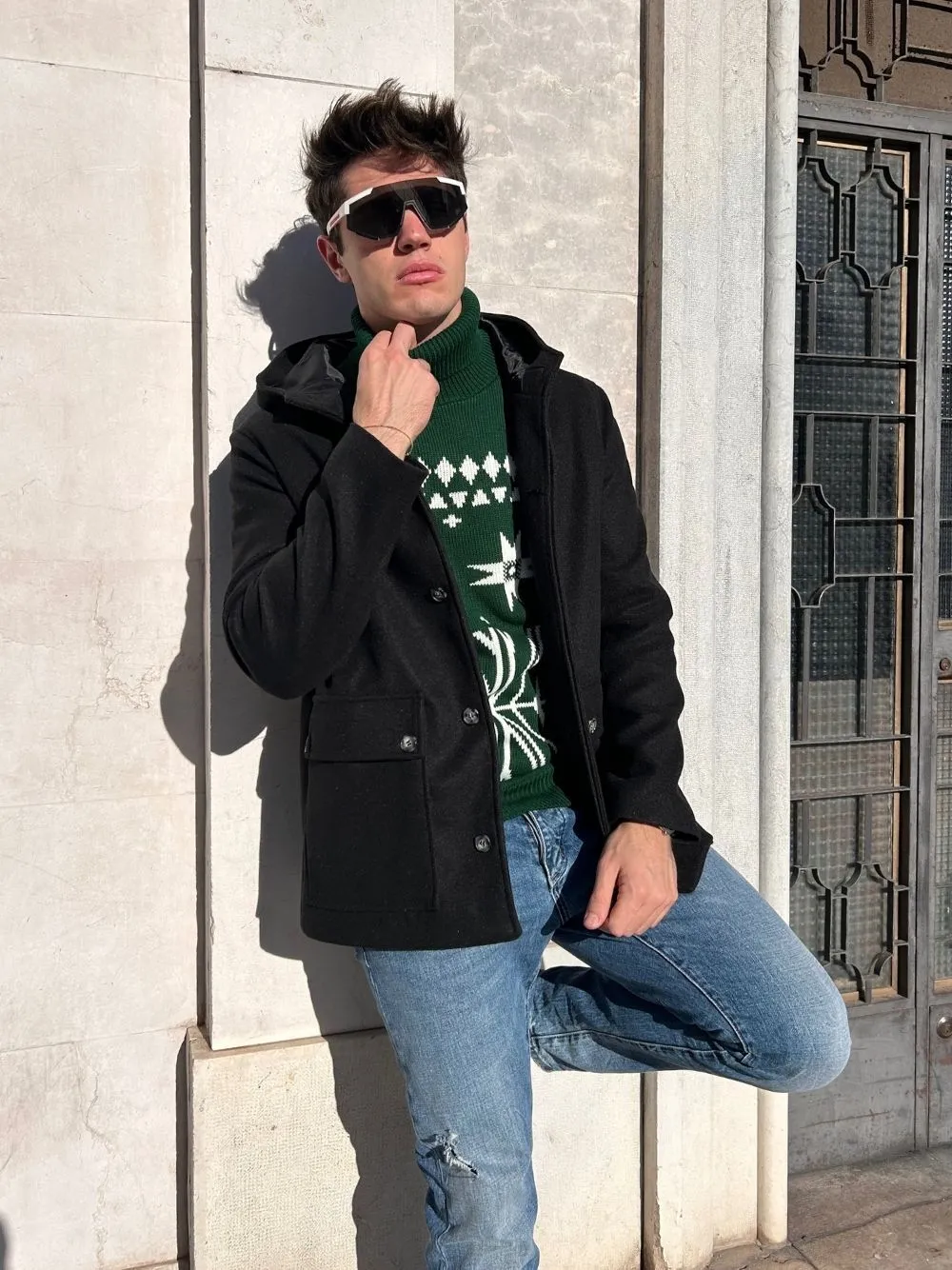 Cappotto cappuccio e tasche