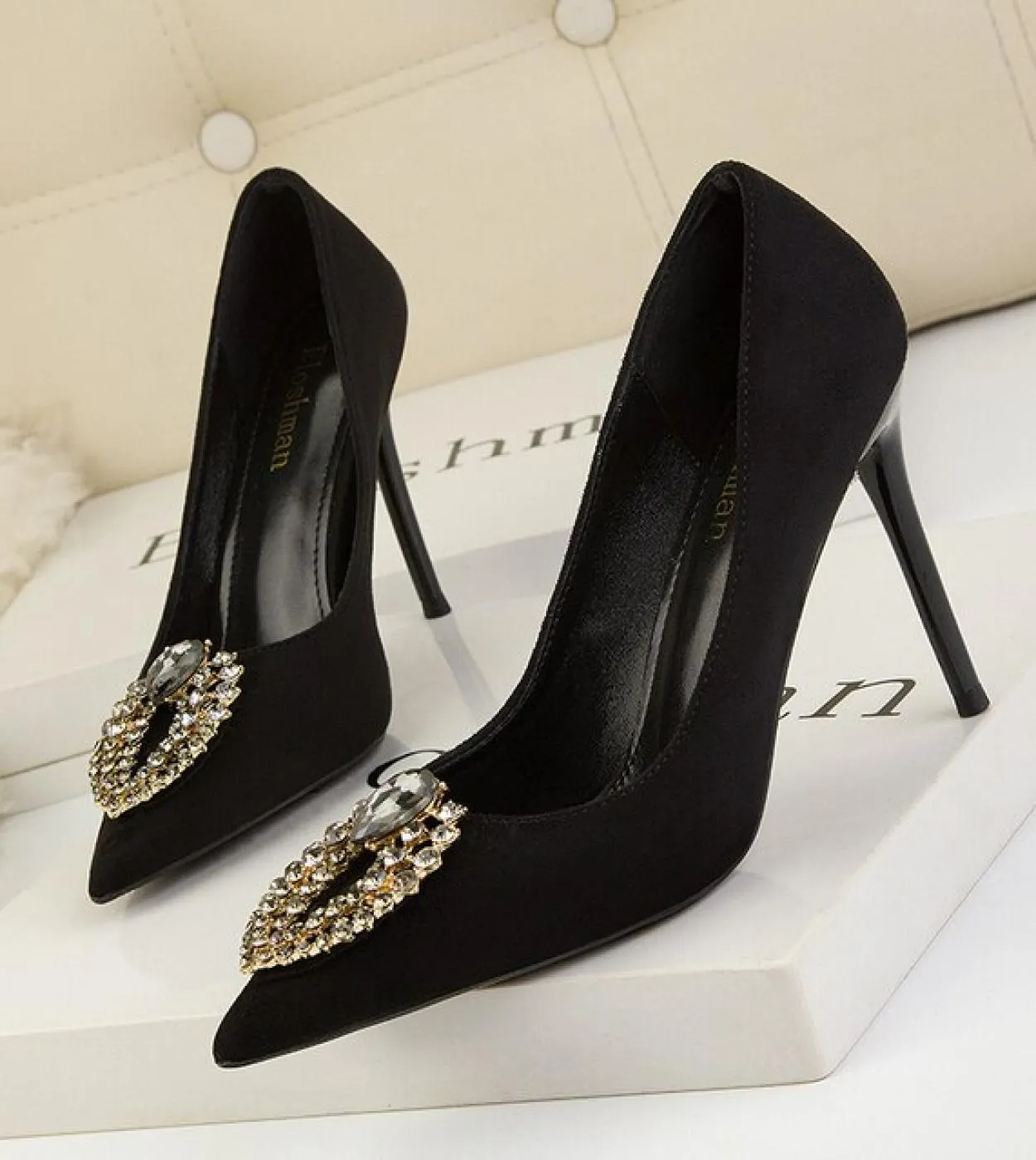 Nuovo arrivo scarpe eleganti donna tacchi strass fibbia in cristallo scarpe a punta tacchi donna pompe scarpe da sposa sposa Muj