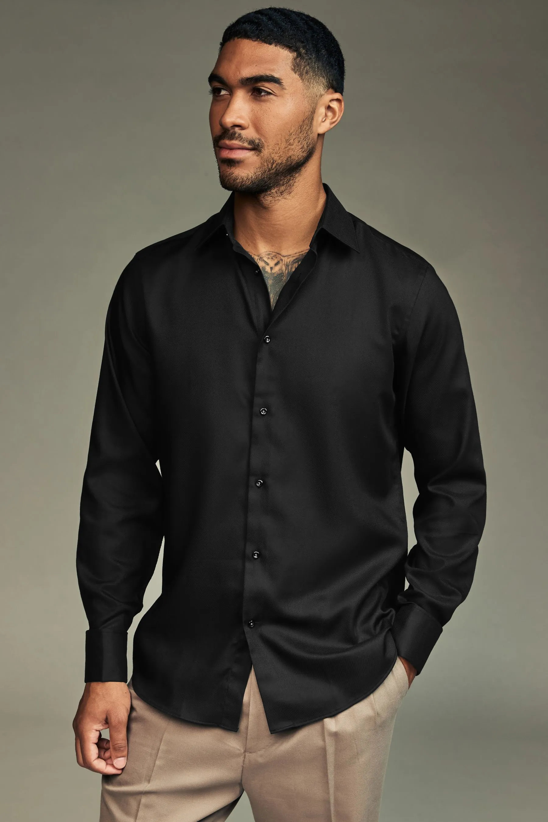 Regular - Fit Trimmed Easy Care Camicia a maniche lunghe con doppio polsino    