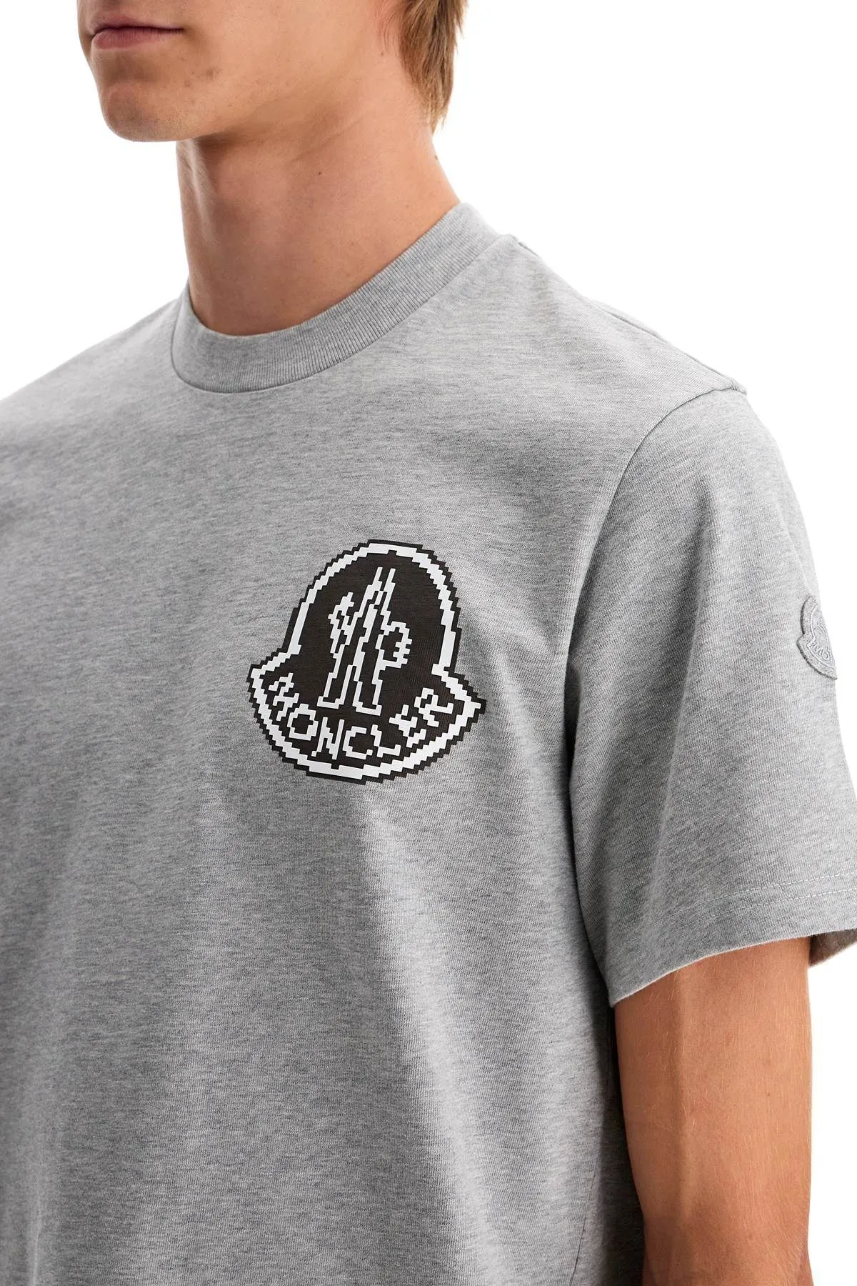 T-shirt con logo pixel